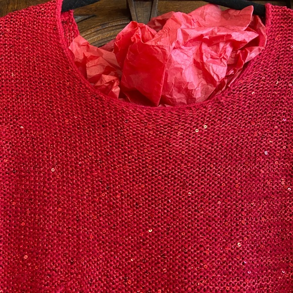 RED SPARKLE KNIT TOP - Picture 3 of 12